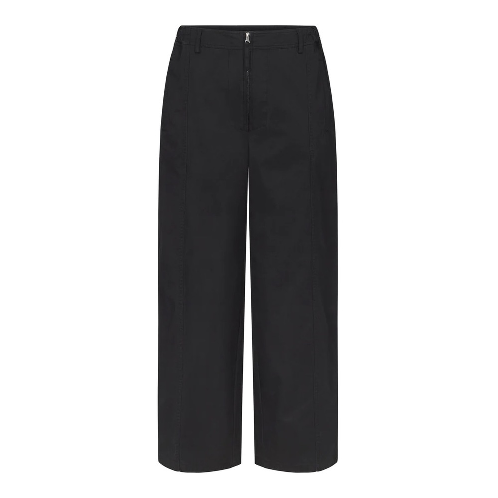 SKIMS OUTDOOR WOVEN PANT.